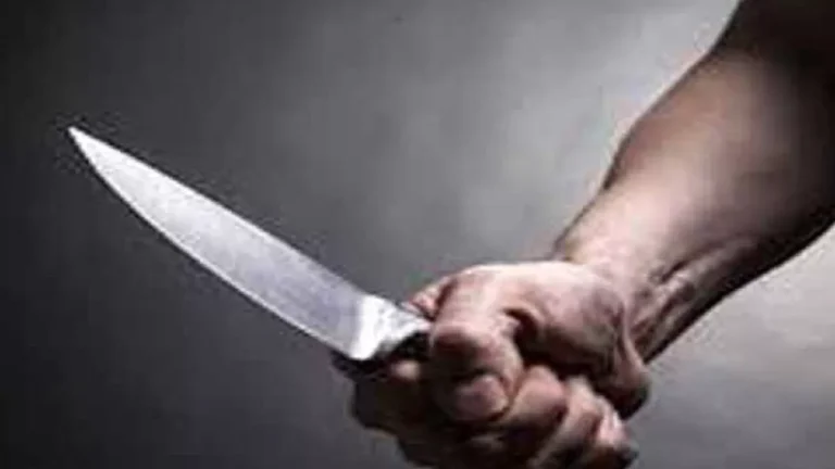 दिल्ली में प्रेमी ने गर्लफ्रेंड की चाकू मारकर हत्या, कारण जानकर लोग हैरान